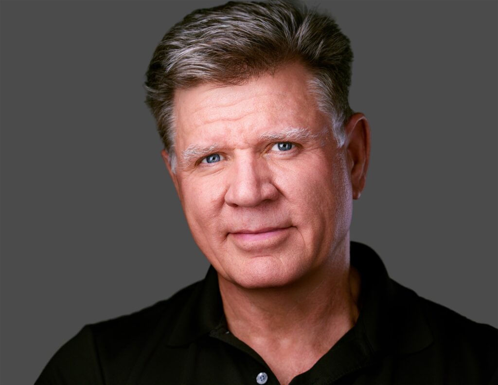 montie 10042310737 1 (5) tv email 75